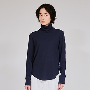 Hanes originals bt^[glbNOX[uTVc 25FW wCY(HW4-C502)